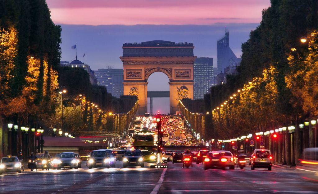 Avenue des Champs-Elysees, Paris