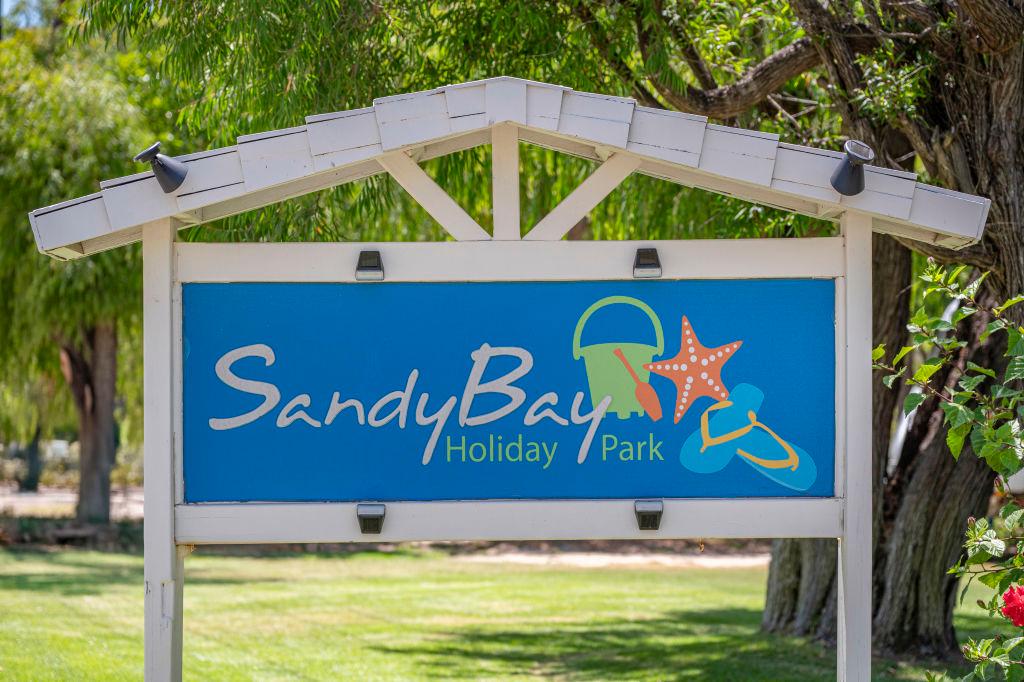 Sandy_Bay_sign_t0zhoq